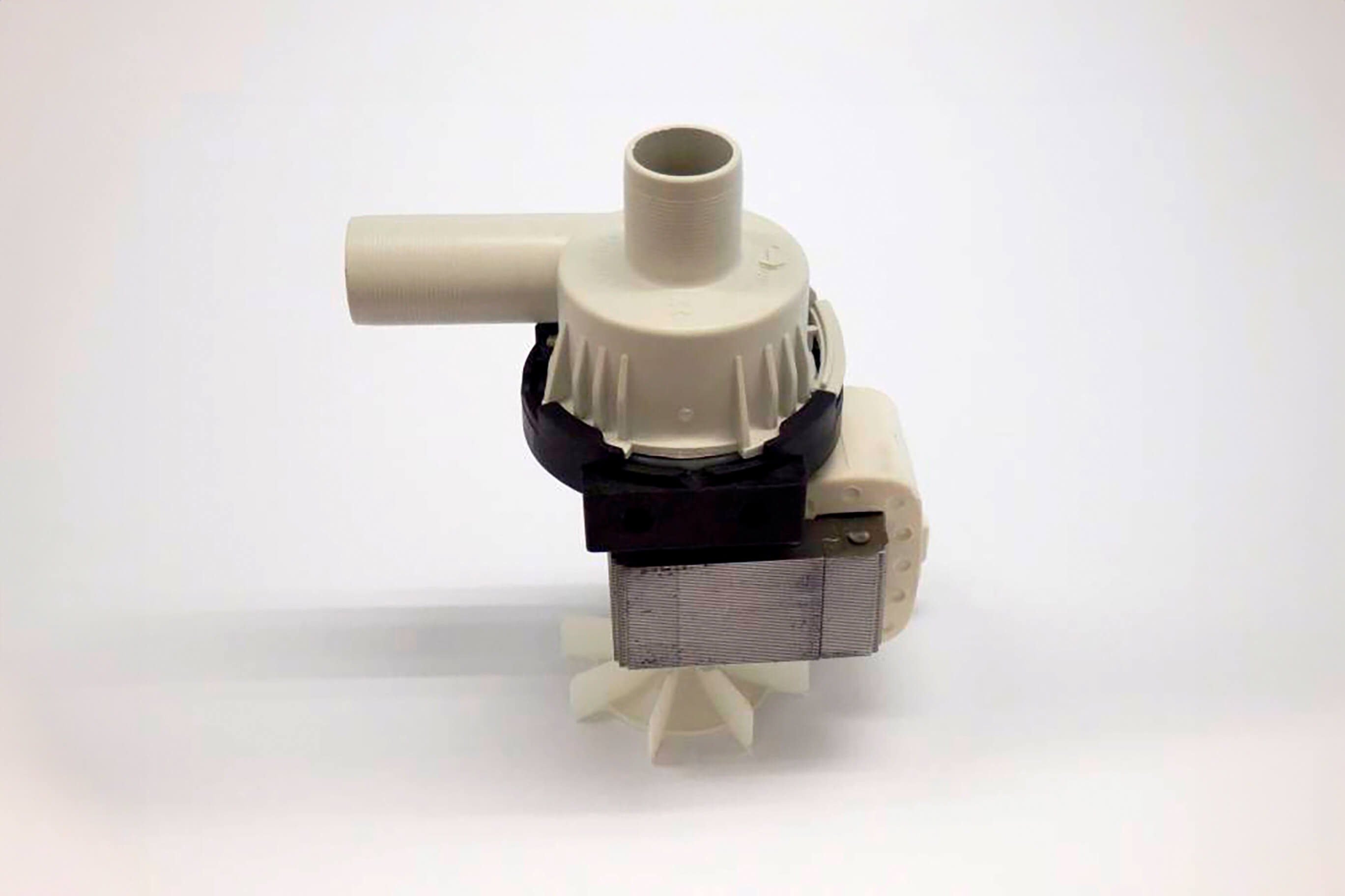 Ontvetterbakpomp met Viton afdichting en koelventilator (70 Watt) - P0003 ontvetterbak pomp viton koelven web - P0003